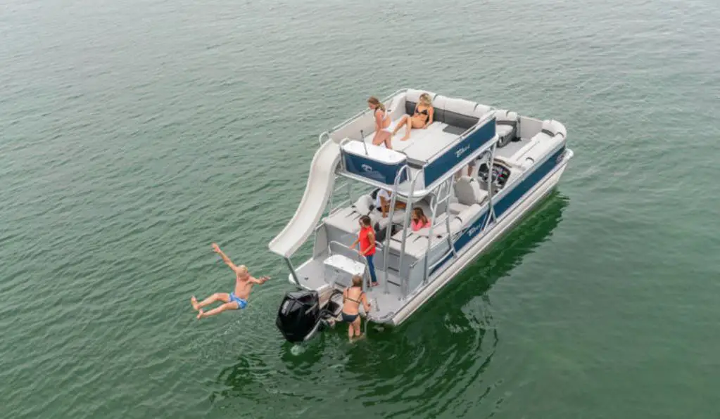 Pontoon Boats with Slides (5 Best Double Deckers) Pontooners