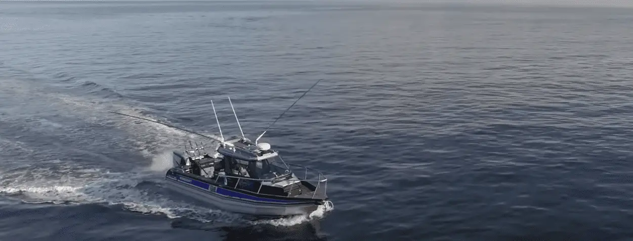using outriggers to fish from your fishing boat using outriggers to fish from your fishing boat