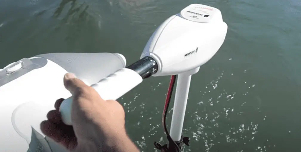 Best Trolling Motor for Inflatable Boat (Including Pontoons) Pontooners