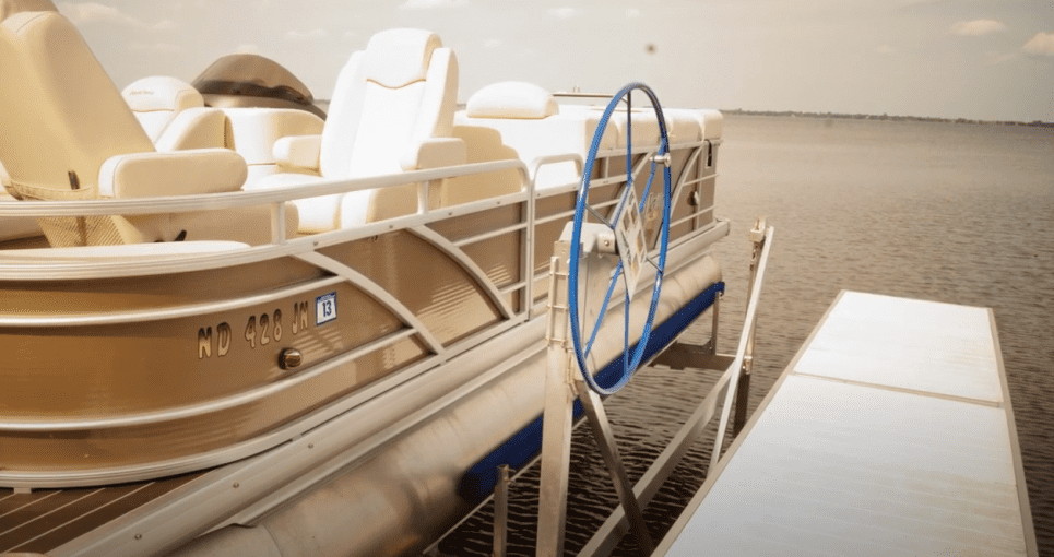 Pontoon Boat Lift Prices (How Much Do Pontoon Lifts Cost?) Pontooners
