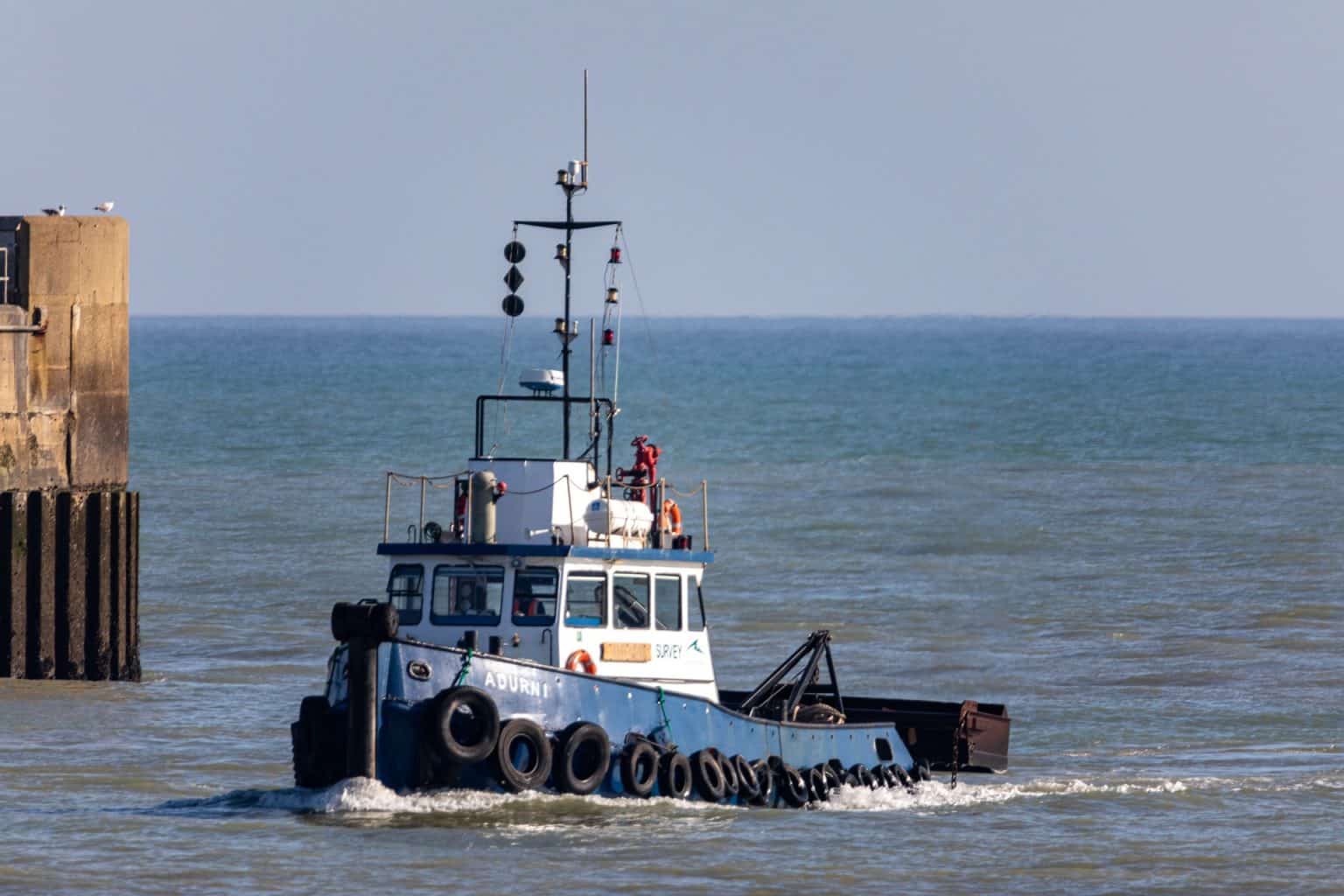 Tugboat Captain Salary How Much Do Captains Make? Pontooners