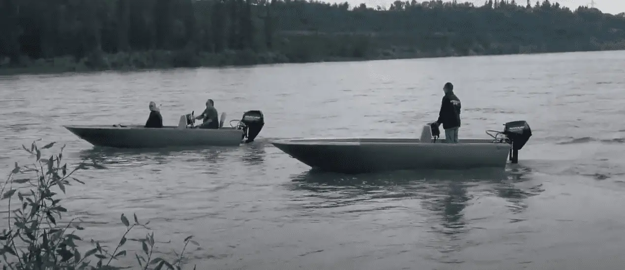 How to Paint an Aluminum Boat Yourself Step by Step Guide Pontooners