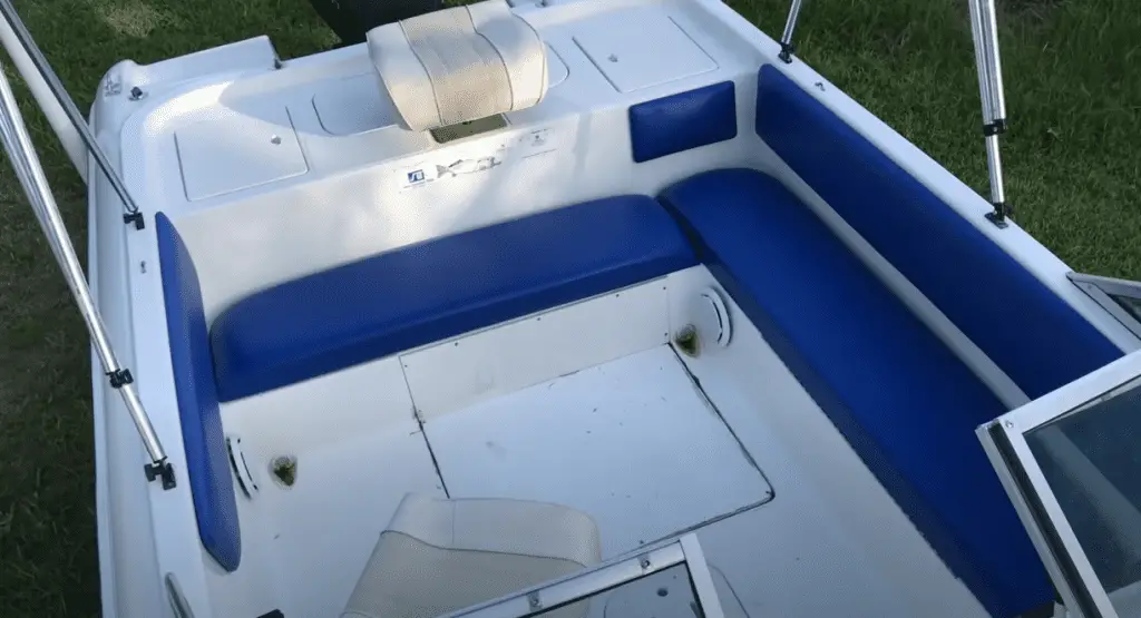 How to Reupholster Boat Seats (Steps & Tips to Recover) Pontooners
