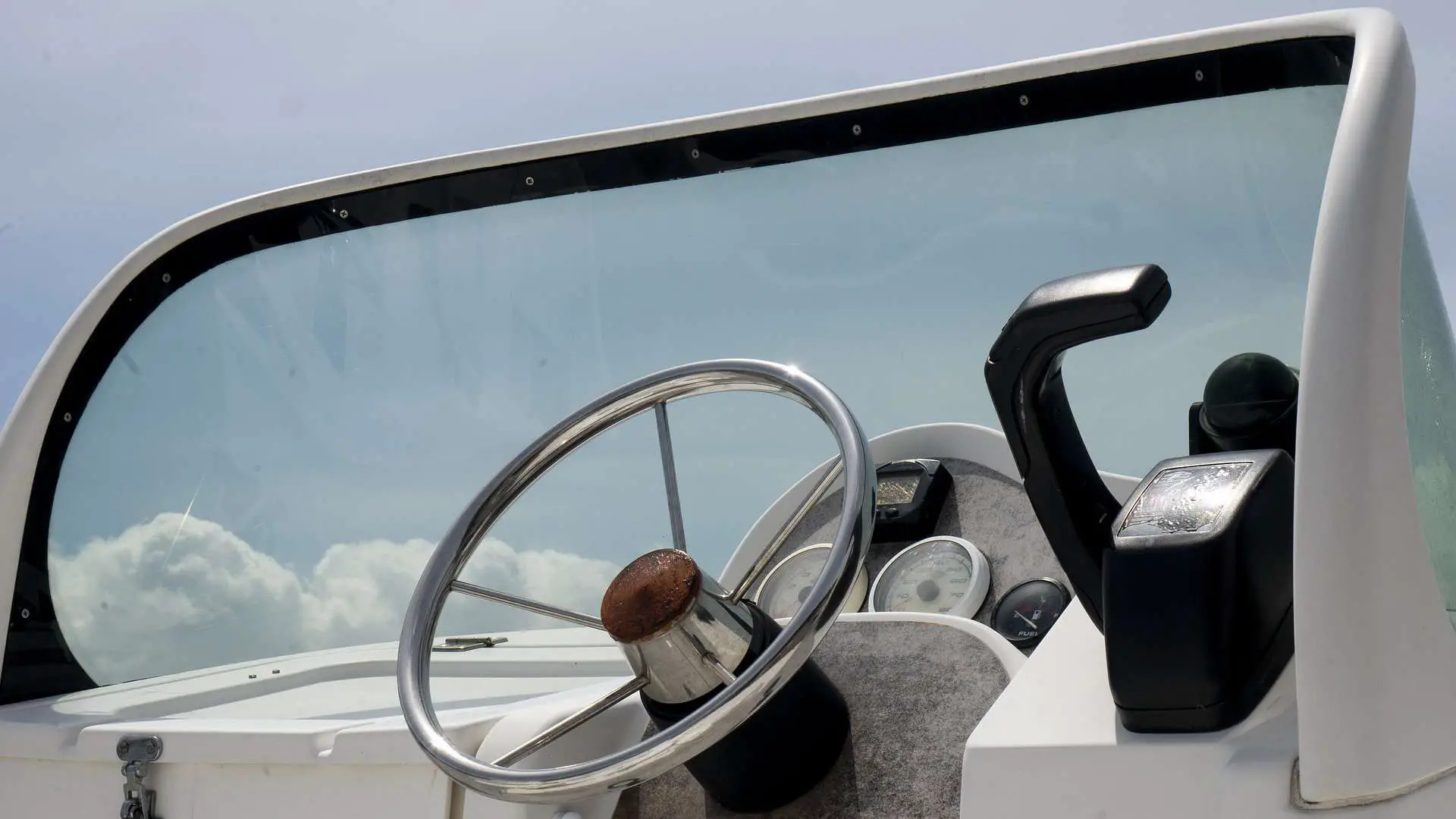 types of boat steering wheels
