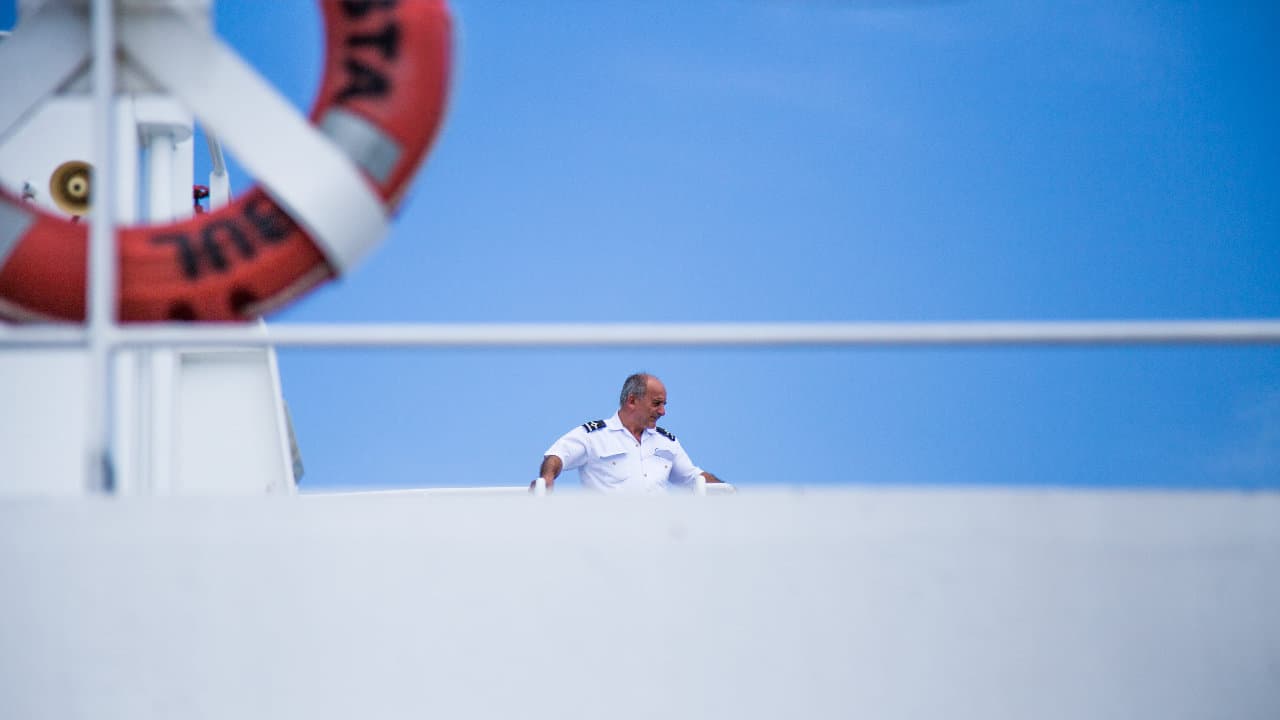 how much do cruise ship captains make how much do cruise ship captains make
