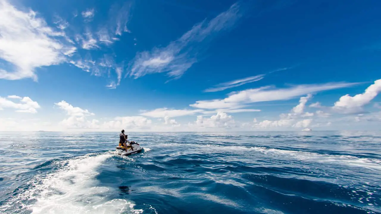 How Old Do You Have to Be to Drive a Jet Ski? Pontooners